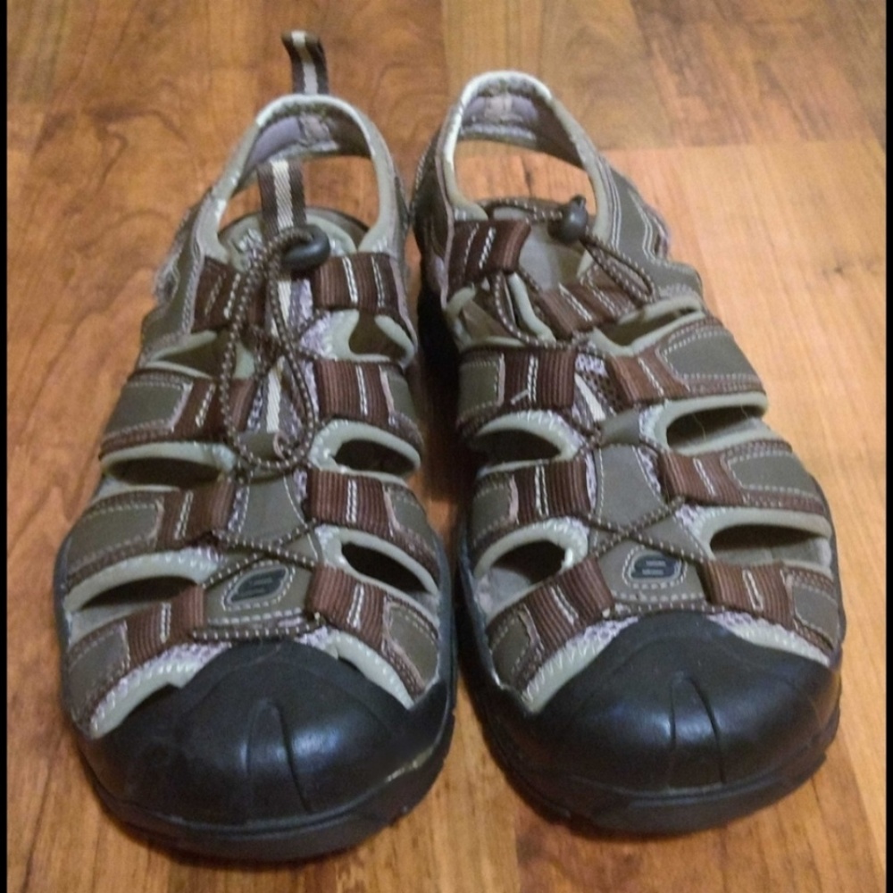 Skechers Men's Sandals Size 9 🌊🎣🏕️⛰️